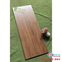 Gạch lát cầu thang 47x120 vân gỗ đỏ bề mặt mờ