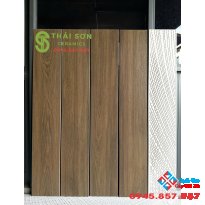 Gạch giả gỗ 20x120 trung quốc lát nền màu nâu hạt dẻ