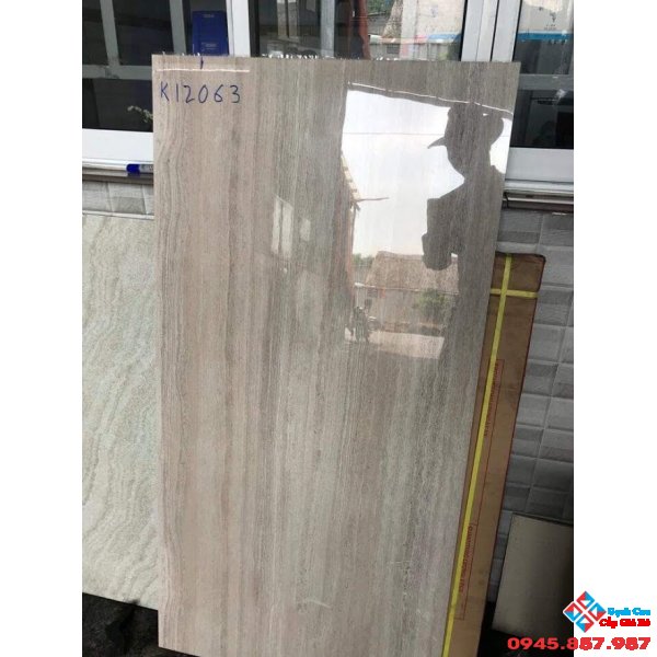 ĐÁ BÓNG KIẾNG 60X120 GIẢM GIÁ