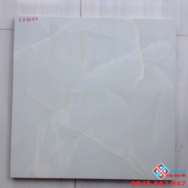 đá bóng kiếng 60x60 catalan lát nền giá rẻ 06