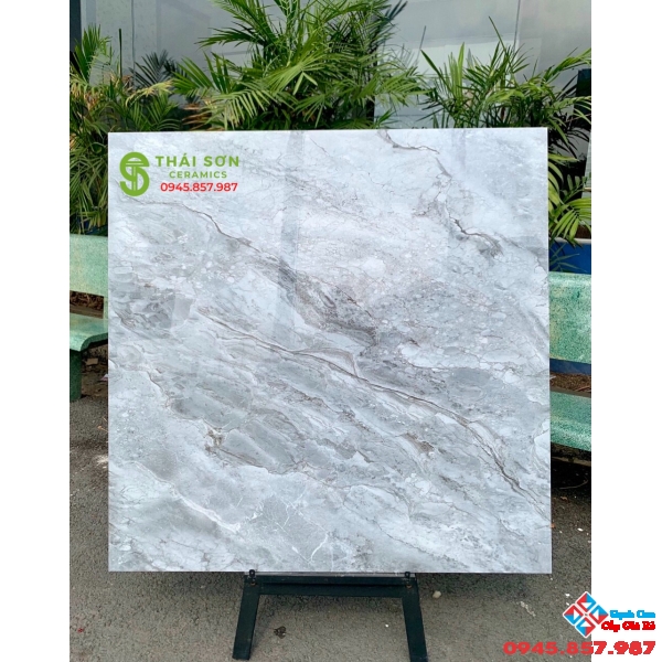 Gạch lát nền phòng khách 100x100 bóng kiếng