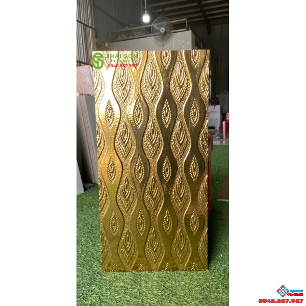 Gạch mạ vàng ốp tường trang trí 30x60 nhập khẩu sang chảnh