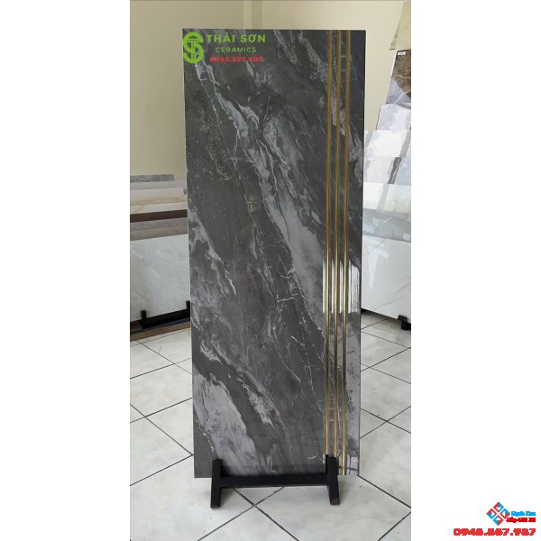 Gạch bậc cầu thang 47x120 trung quốc màu xám đậm khắc kim