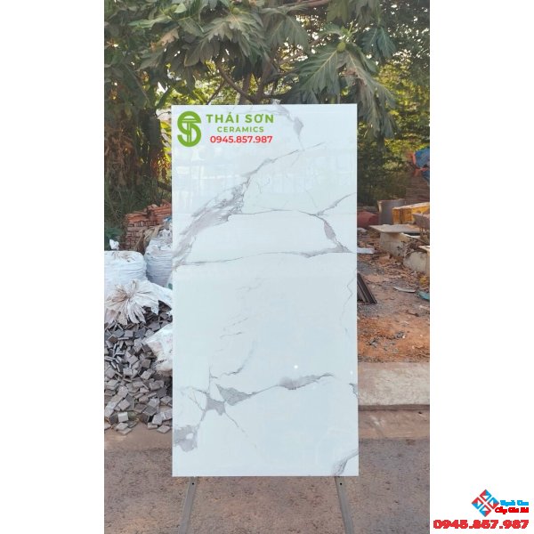 Gạch lót nền phòng khách 60x120 bóng kiếng nhập khẩu