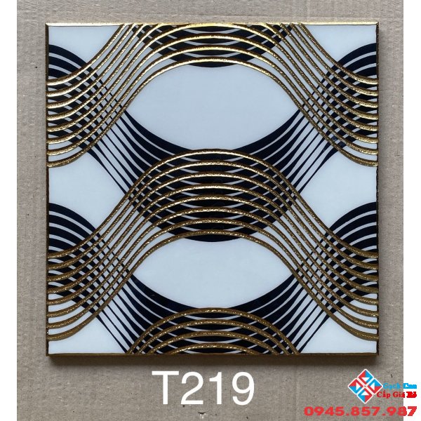 Gạch điểm 30x30 nhũ vàng trang trí