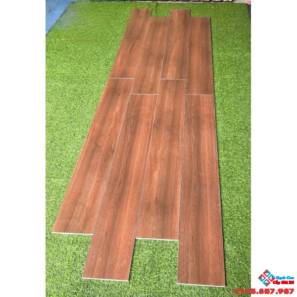 Gạch lát nền phòng ngủ 20x120 giả gỗ trung quốc đẹp