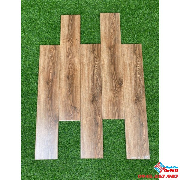 Gạch vân gỗ 15x80 trung quốc tại quận 8