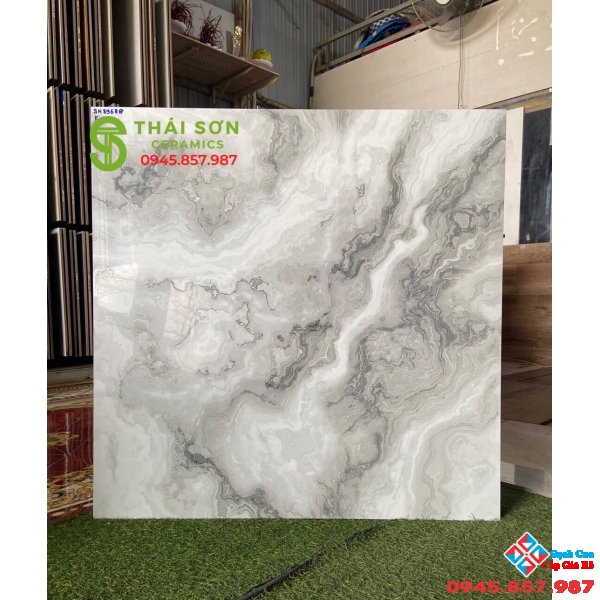 Gạch tasa bóng kiếng khắc kim 80x80 lát nền tại Gò Vấp
