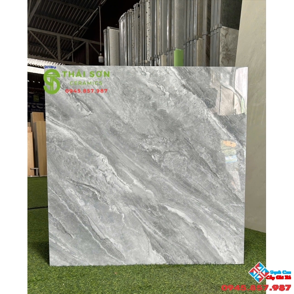 Gạch Takao bóng kiếng 80x80 lát nền màu xám đậm 