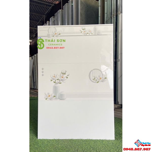 Gạch vitto bóng kiếng 30x60 ốp tường trắng trơn 